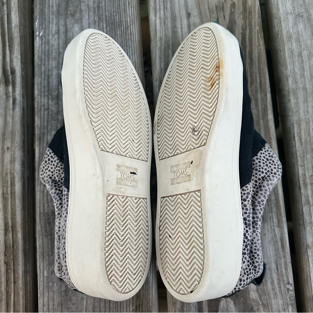 Toms Amber Cheetah Print Slip On Sneakers Suede Leather Black Tan‎ Size 8.5 - Picture 8 of 9